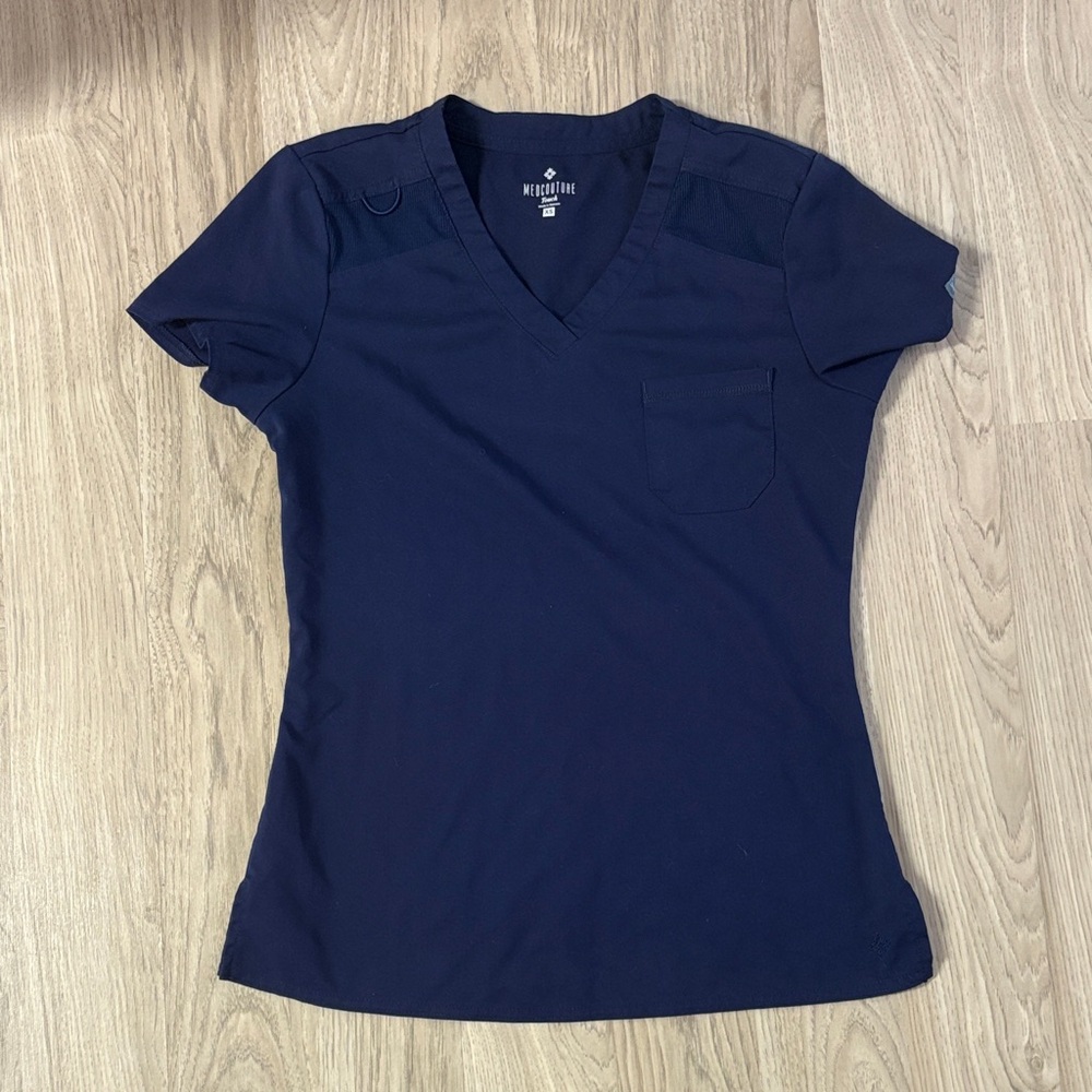 Med Couture Women's Short Sleeve Scrub Top - Picture 5 of 5